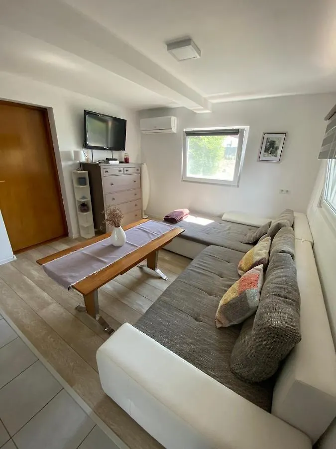 Viva 2 Rovinj location